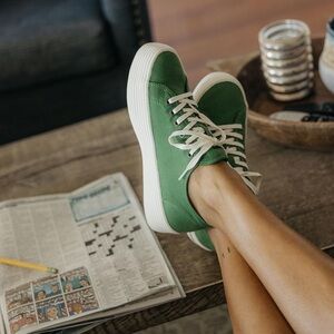 SeaVees Shoes 
Womens Monterey Platform Cactus Cotton Canvas Size 9